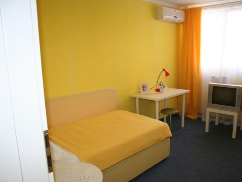 Hotel Nelisse Bucareste Quarto foto